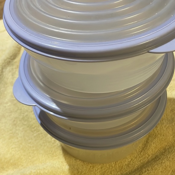 Tupperware - Picture 6 of 8